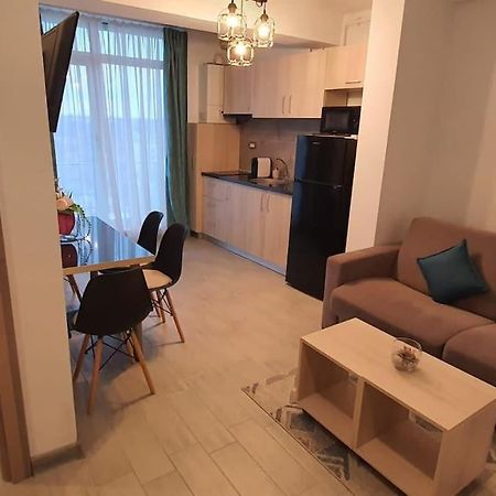 Luxury Seaview 2 Bedrooms Alezzy Resort Năvodari Екстериор снимка